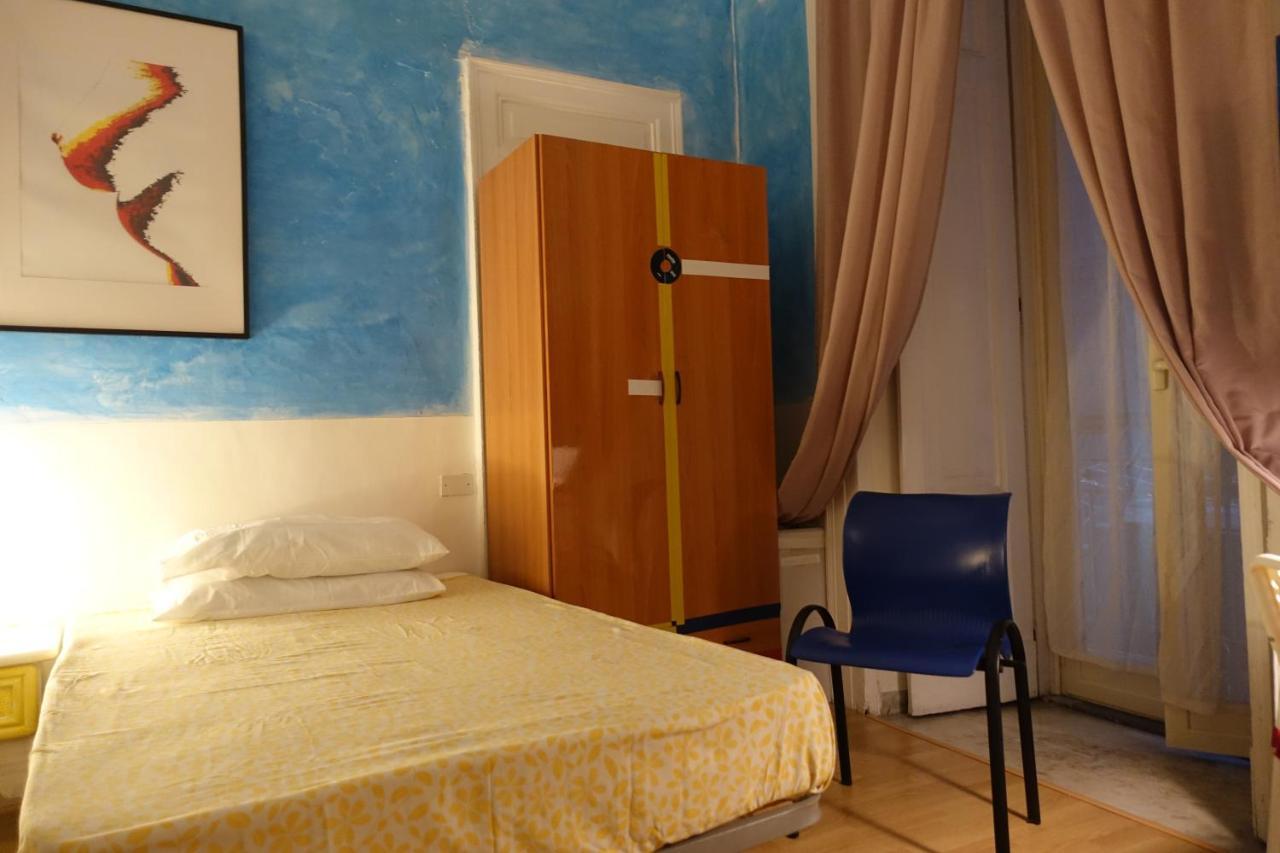 Akasa Di Flock Panzió Nápoly Kültér fotó